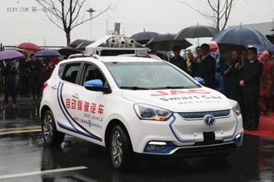 EV晨報(bào) | 江鈴獲批第七張新能源生產(chǎn)資質(zhì)；95款車(chē)型入選上海推廣目錄；江淮千臺(tái)iEV成功交付出租市場(chǎng)
